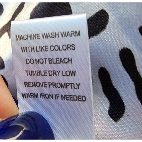 NWT Winlar Caftan Silk Fabric with a Bold Colorful Floral & Animal Print sz O/S - Picture 8 of 14